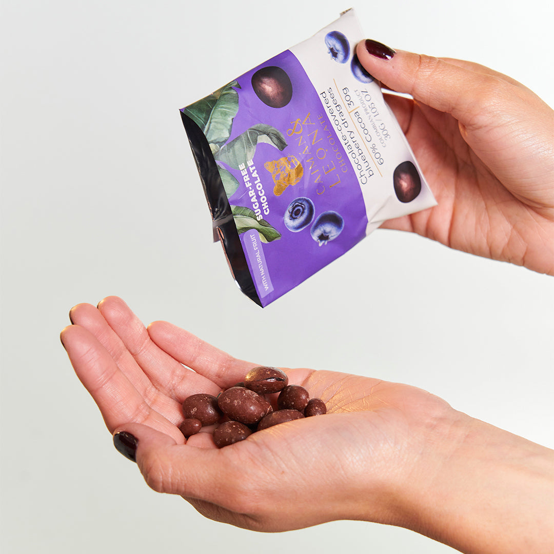 Grageas de arándanos recubiertas con chocolate
